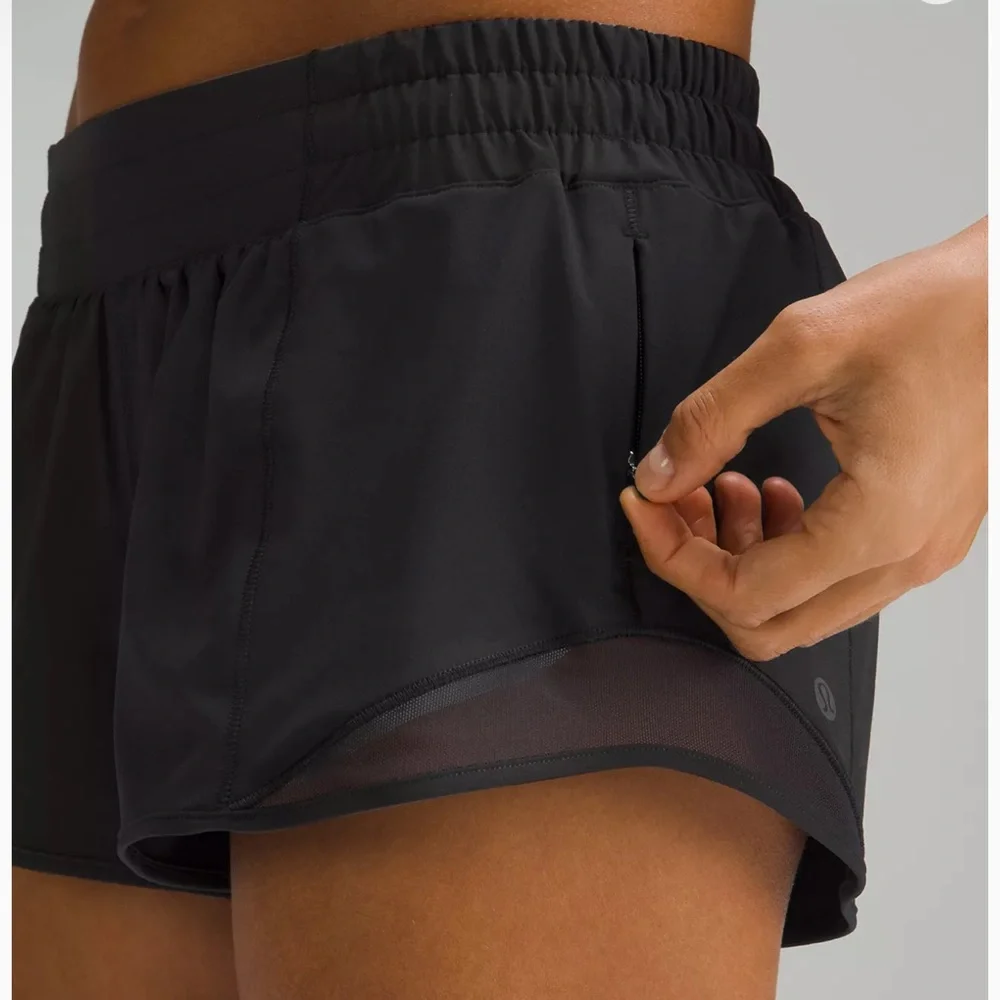 Lululemon Hotty Hot shorts Athletic in Black